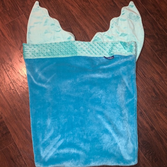 BlankieTails mermaid tail blanket blue and seafoam - Picture 4 of 6